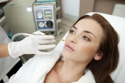 DER MED Centrum dermatologii, medycyny estetycznej, chirurgii plastycznej i ginekologii estetycznej